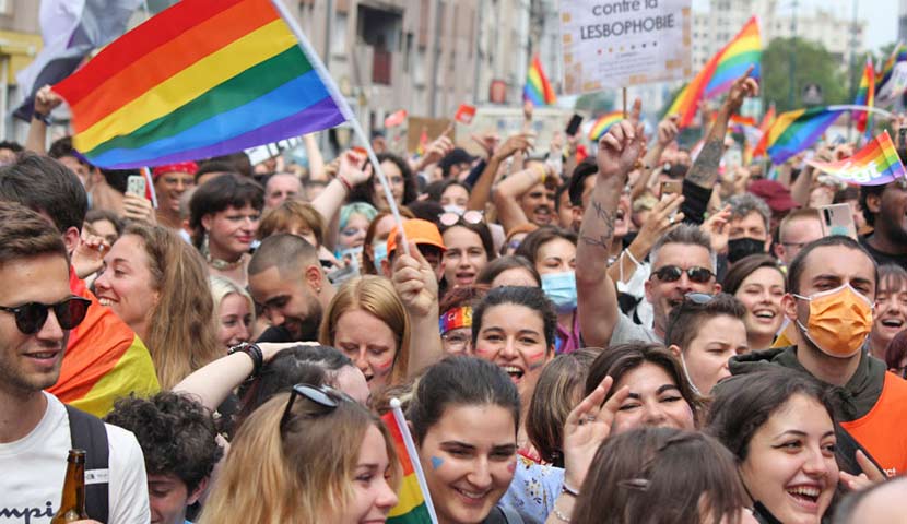 Marche des fiertés Paris 2021